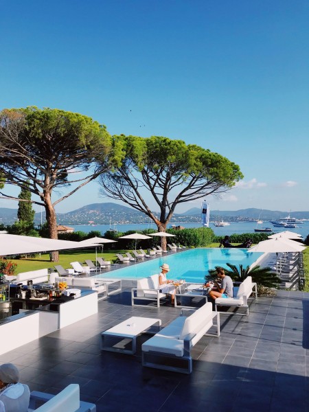 saint-tropez entertainment, luxury events saint-tropez, entertainment agency saint-tropez, saint-tropez shows, musicians saint-tropez, dancers saint-tropez, singers saint-tropez, live performance saint-tropez, private party entertainment, event planning saint-tropez